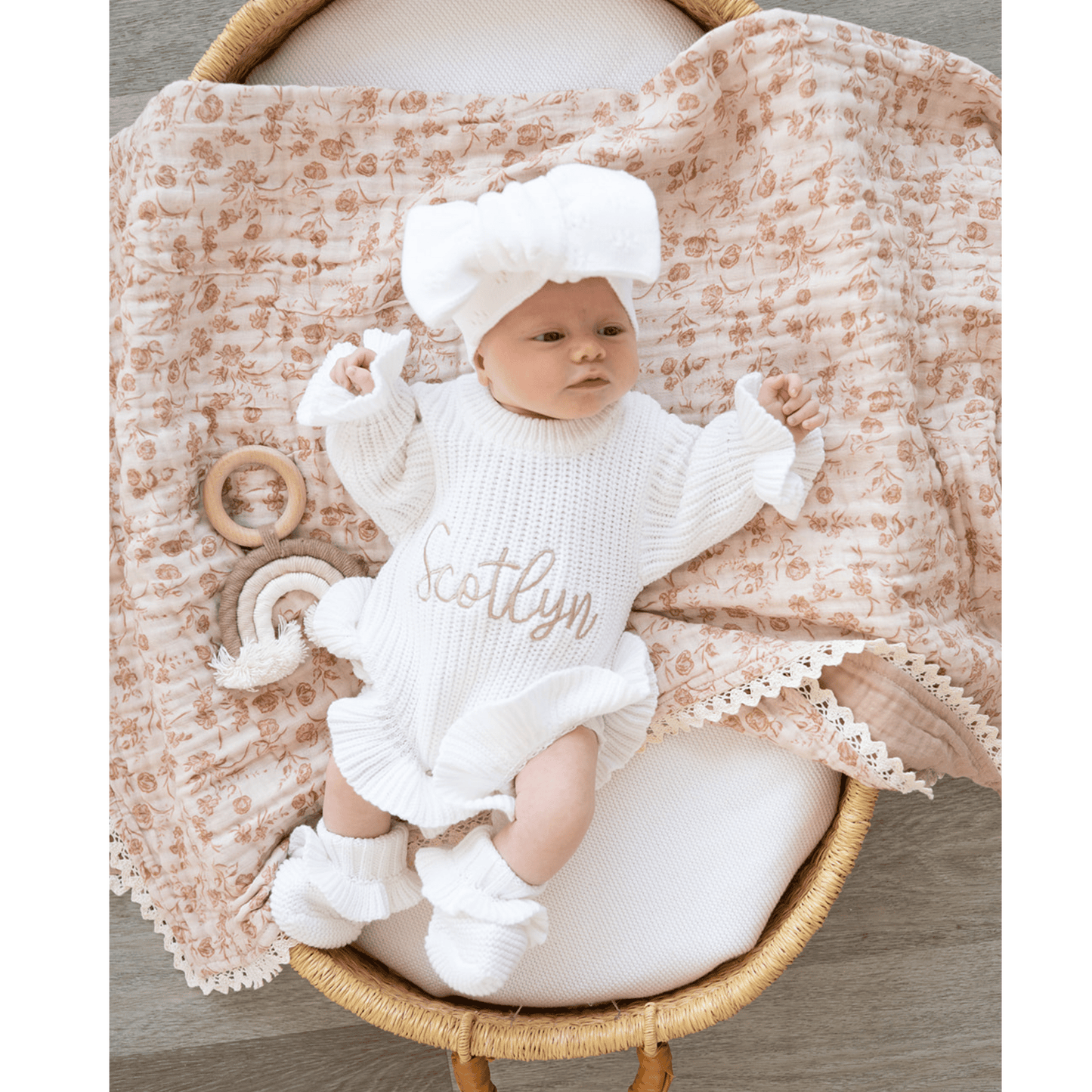 White Organic Cotton Knit Newborn Baby Ruffle Booties - Harp Angel Boutique