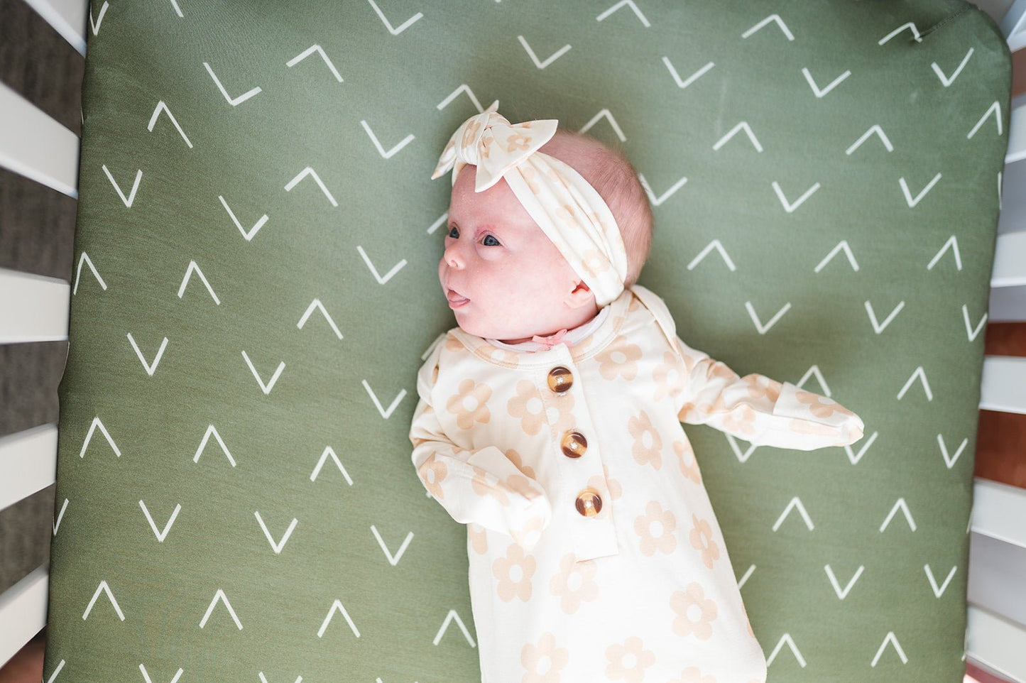 Bamboo Premium Fitted Crib Sheet - Green Arrow - Harp Angel Boutique