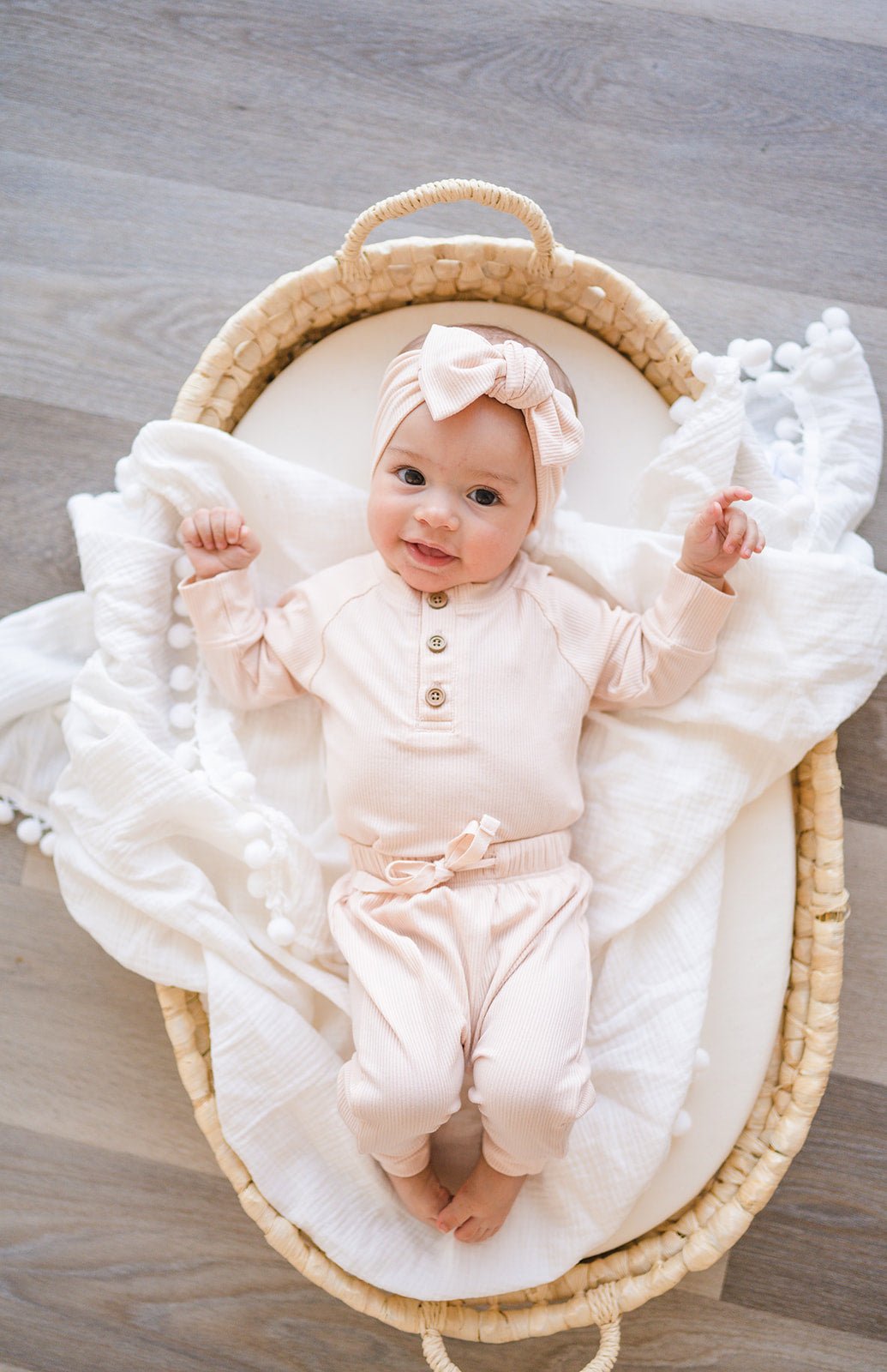 Blush Ribbed Baby Bow Headband - Harp Angel Boutique