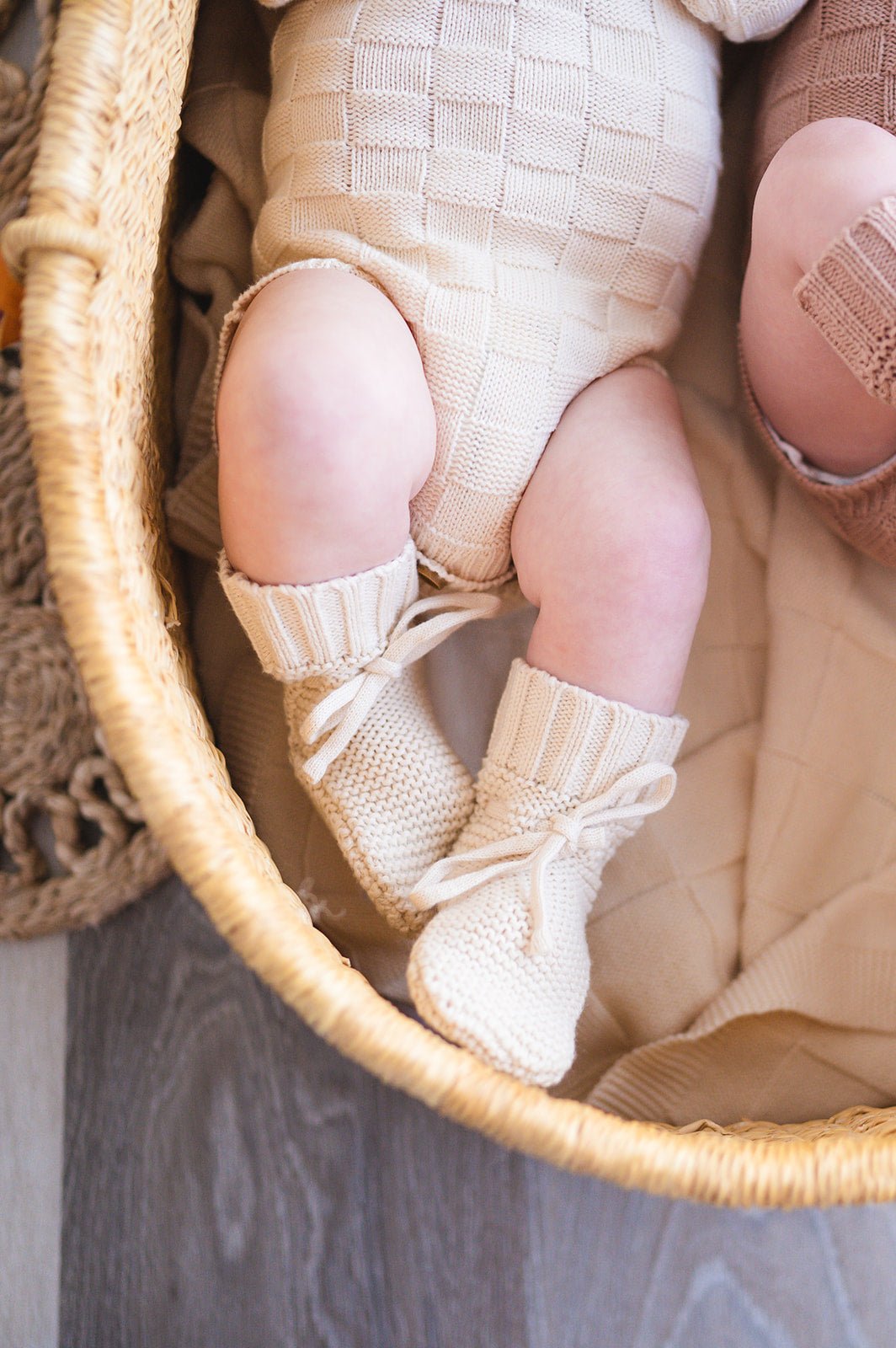 Organic Knit Booties - Cream - Harp Angel Boutique