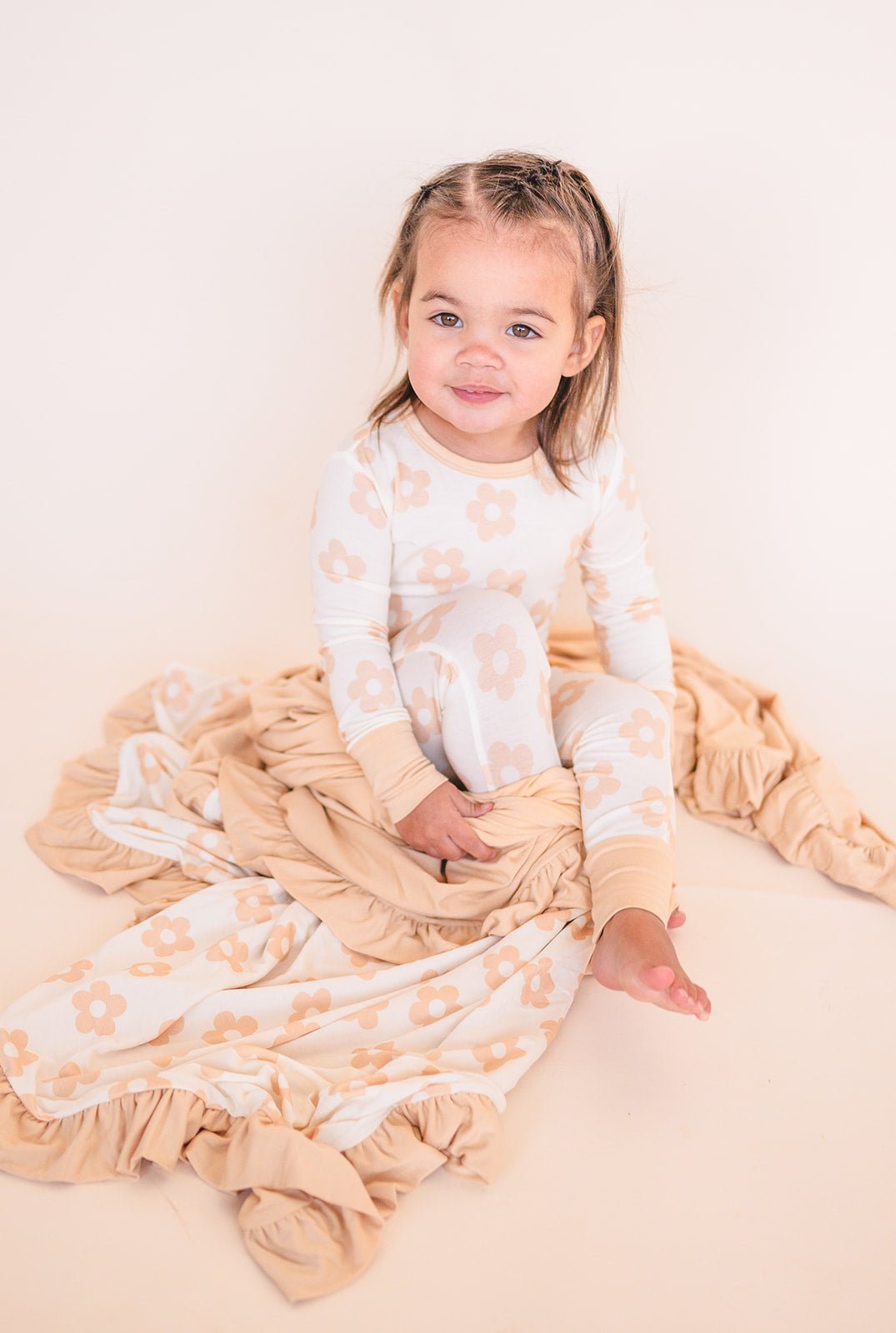 Two-Piece Pajama Set - Blush Daisy - Harp Angel Boutique