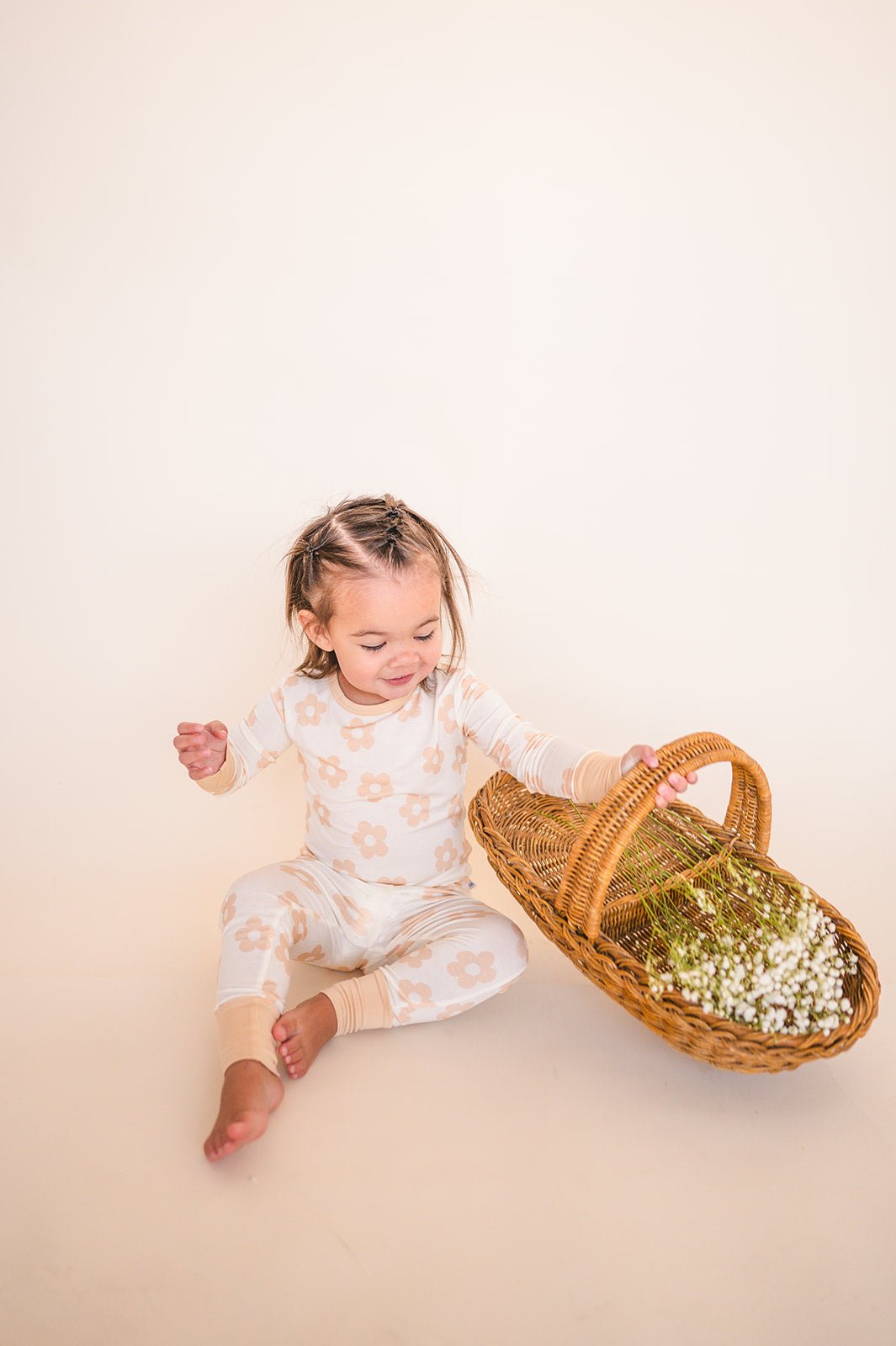 Two-Piece Pajama Set - Blush Daisy - Harp Angel Boutique
