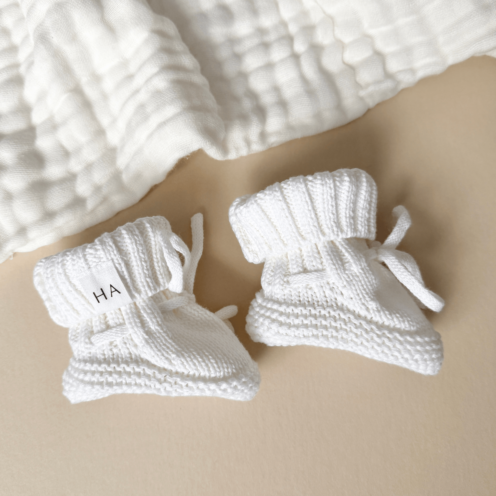 Organic Cotton Knit Baby Booties – White - Harp Angel Boutique