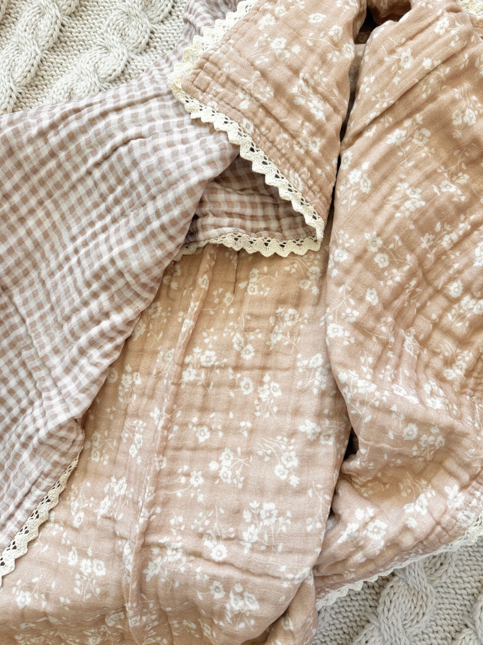 Sweet Pea Lace Organic Muslin 6-Layer Blanket - Harp Angel Boutique