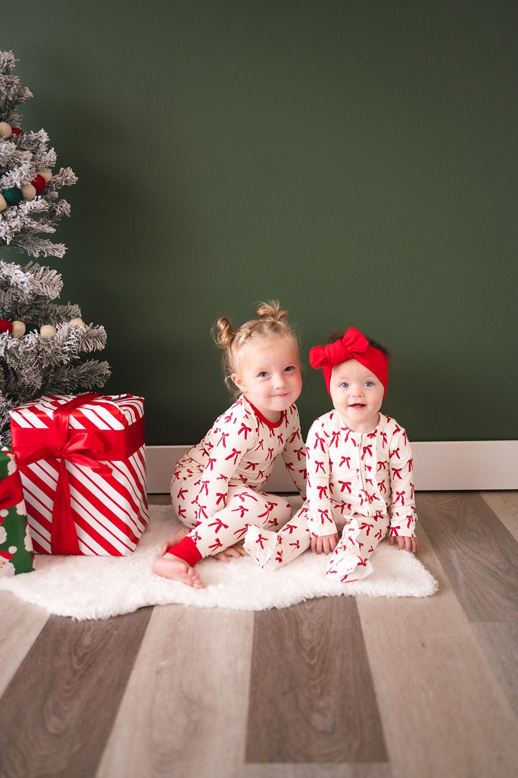 Two - Piece Pajama Set - Red Bows - Harp Angel Boutique