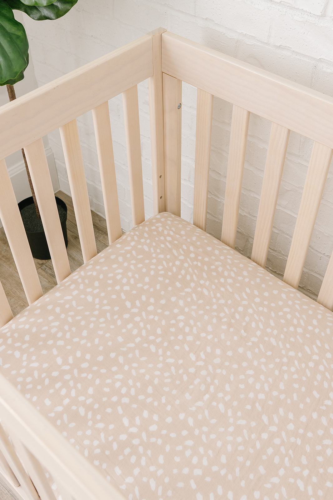 Bamboo Fitted Crib Sheet Sand Spotted