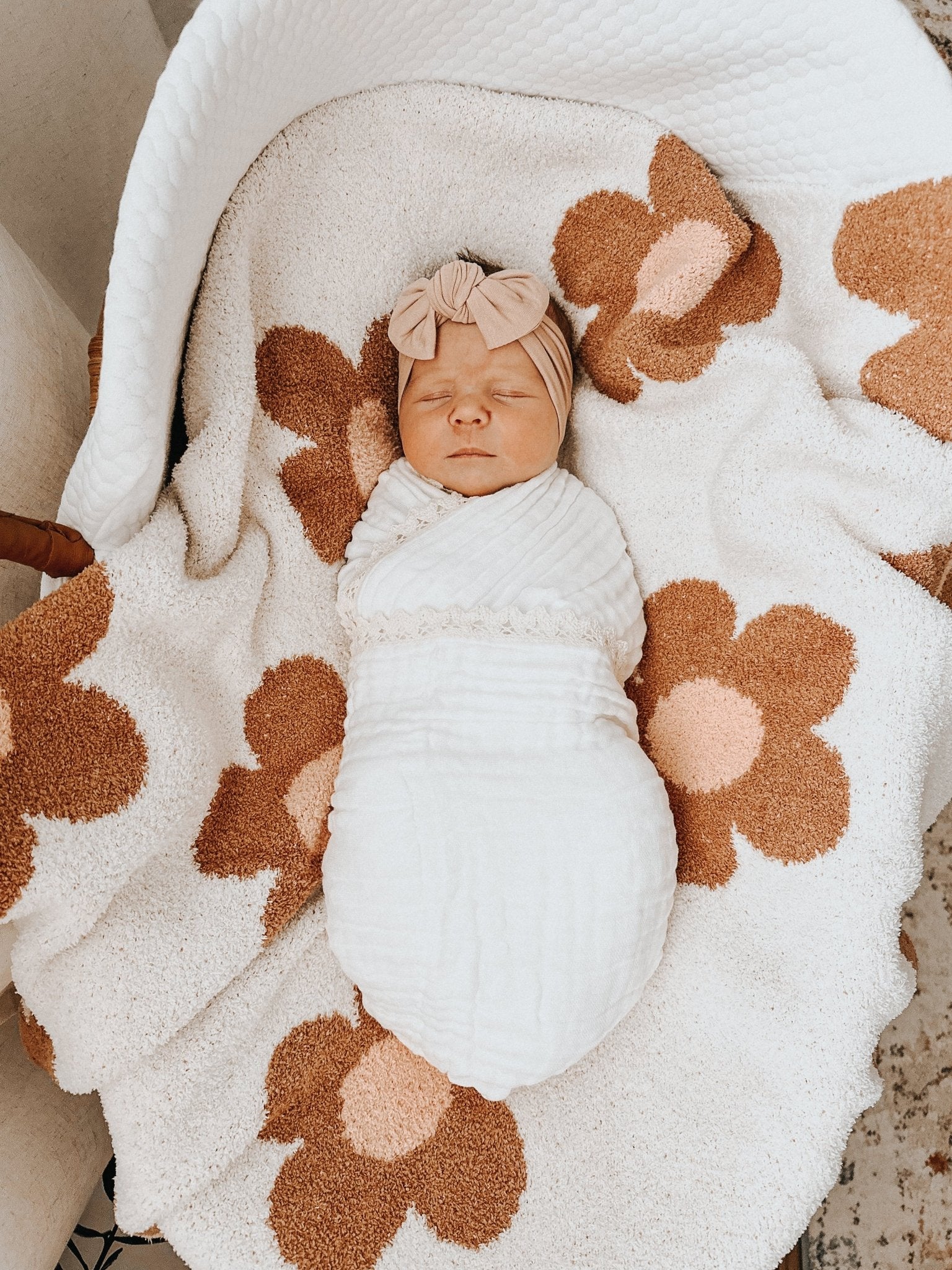 Daisy Plush Blanket - Caramel and Pink - Harp Angel Boutique