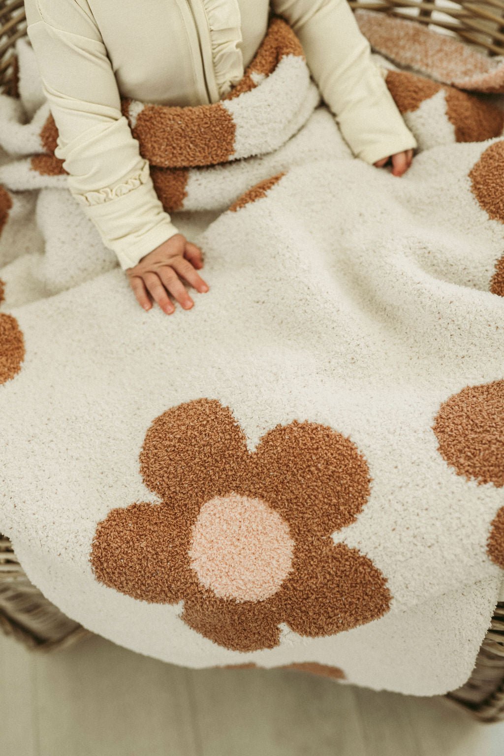 Daisy Caramel and Pink Knit Blanket | Soft & Cozy Baby Blanket - Harp ...