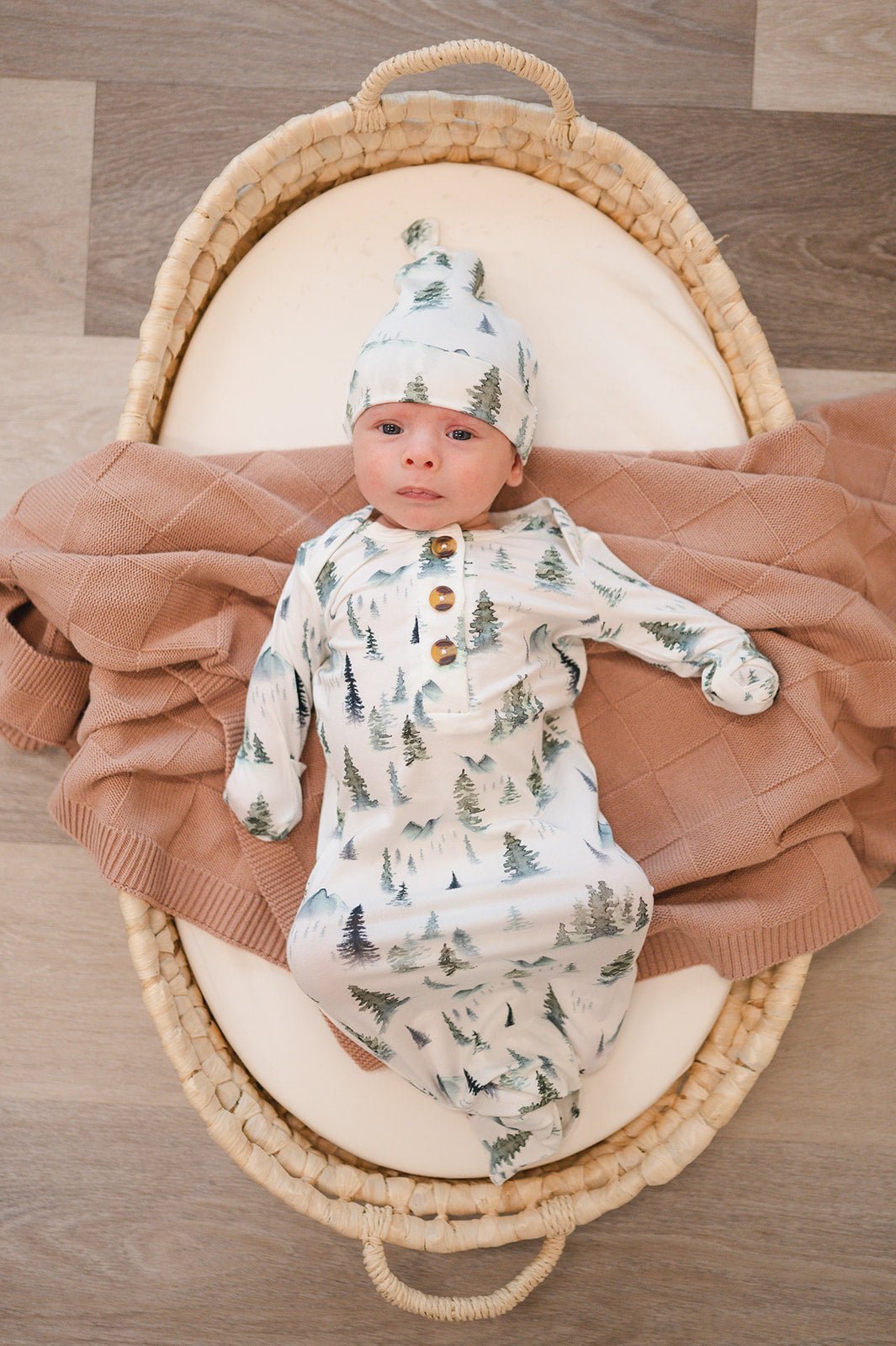 knotted baby gown green forest 264535